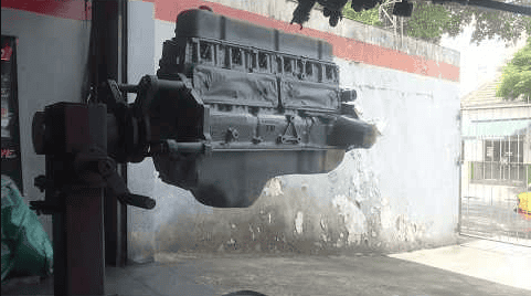 Motor 6 cilindros do Opala: aprenda como pintar de maneira profissional. Aula com Processo completo.